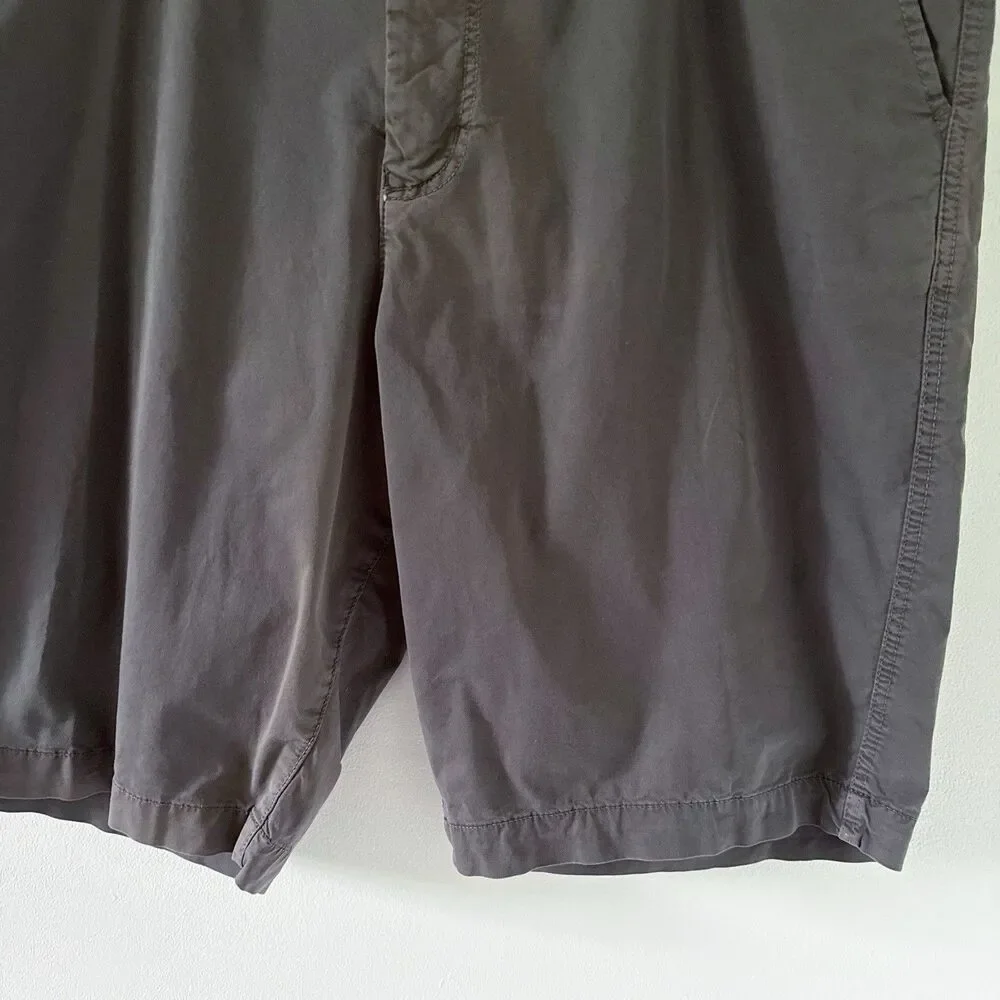 American Eagle Shorts Men 44 Gray Next Level Flex Longer Length Chino Cotton AE